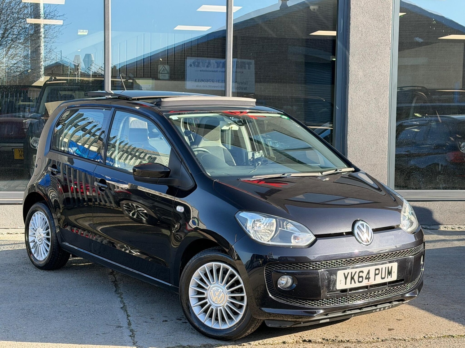 Used Volkswagen up! for sale - 78007759: Photo 2