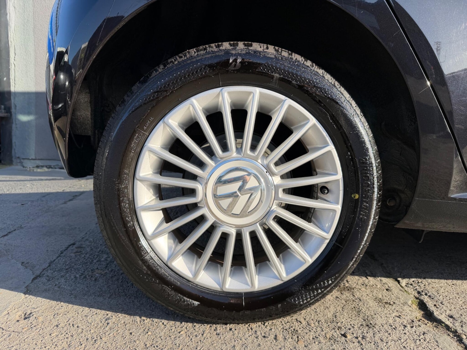 Used Volkswagen up! for sale - 78007759: Photo 35