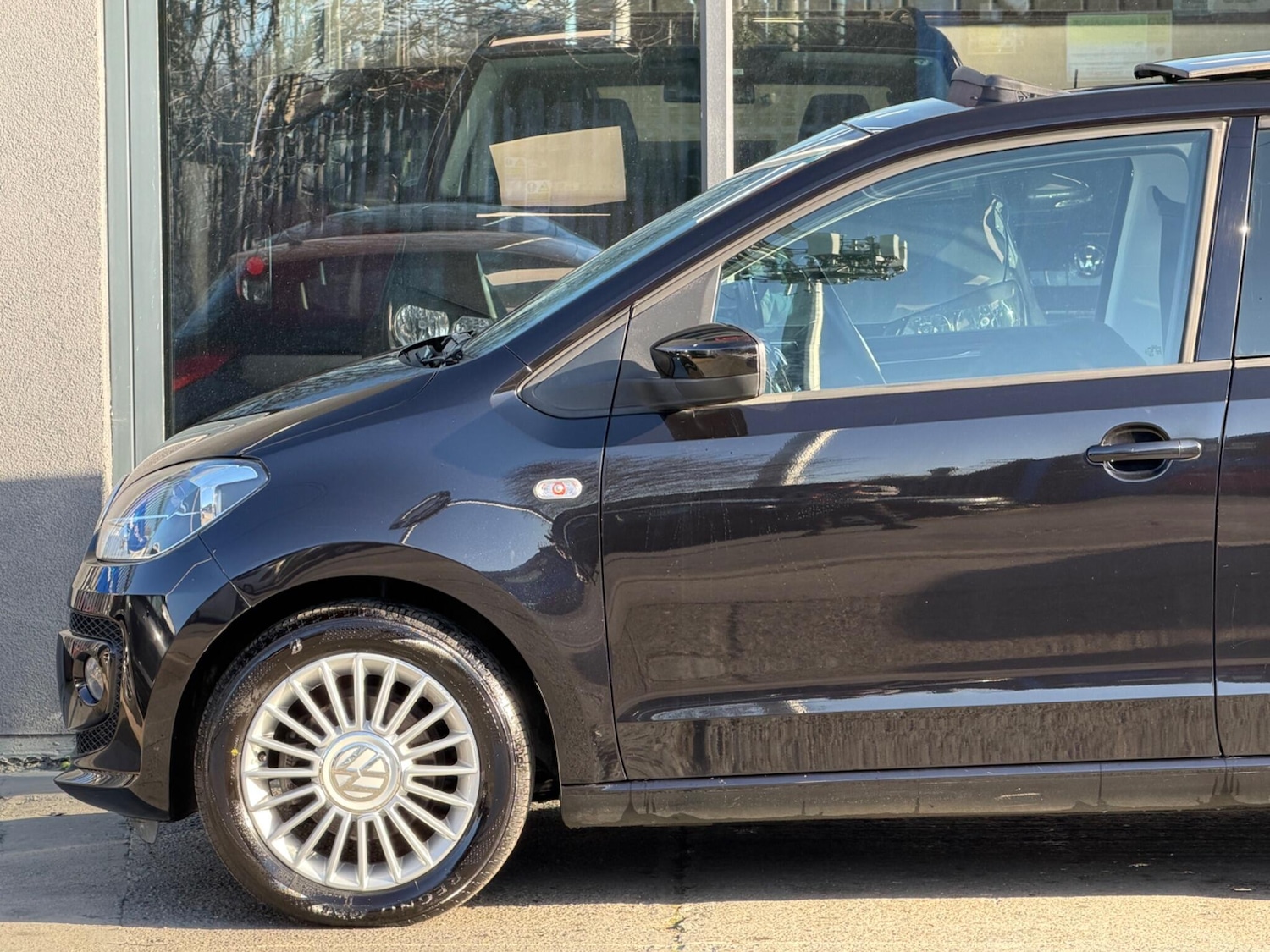 Used Volkswagen up! for sale - 78007759: Photo 8