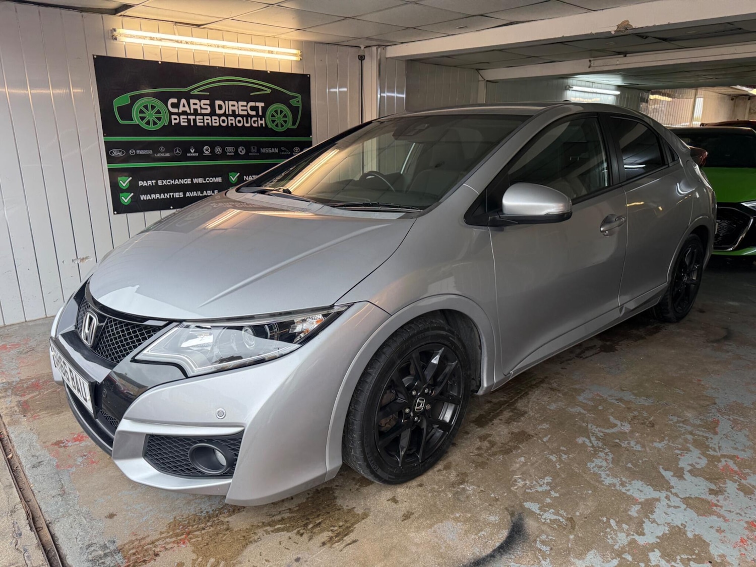 Used Honda Civic 2016 for sale - 76550028: Photo 4