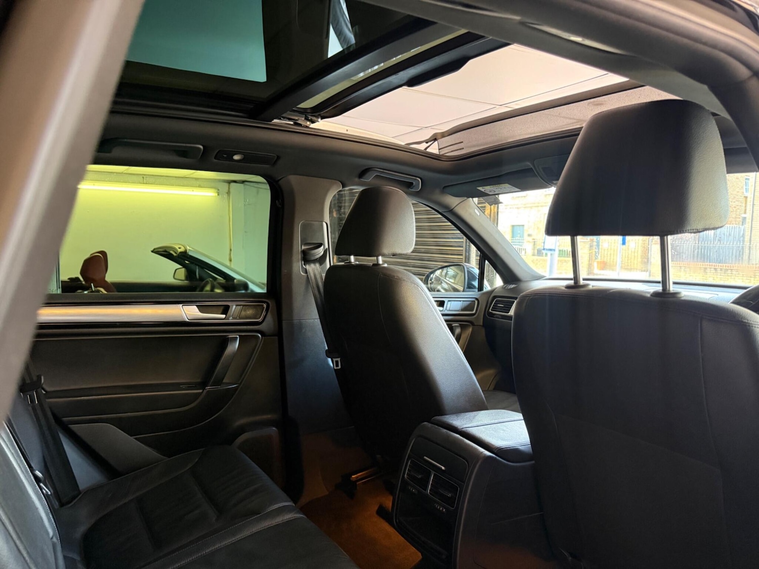 Used Volkswagen Touareg 2015 for sale - 78127356: Photo 14