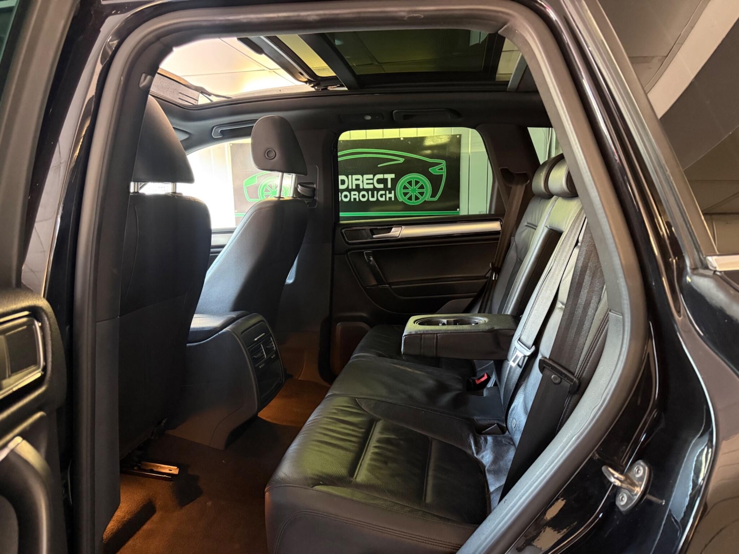 Used Volkswagen Touareg 2015 for sale - 78127356: Photo 17