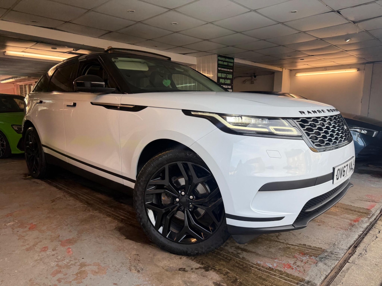 Used Land Rover Range Rover Velar 2017 for sale - 77143649: Photo 1