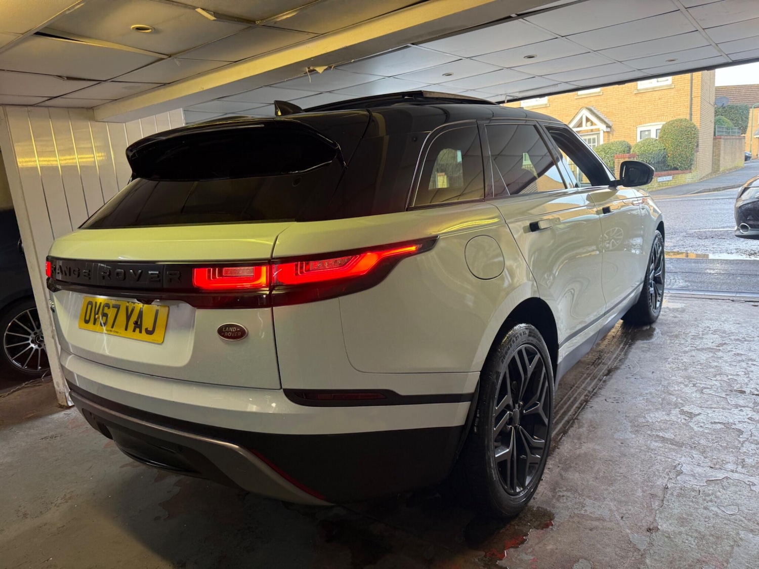 Used Land Rover Range Rover Velar 2017 for sale - 77143649: Photo 7