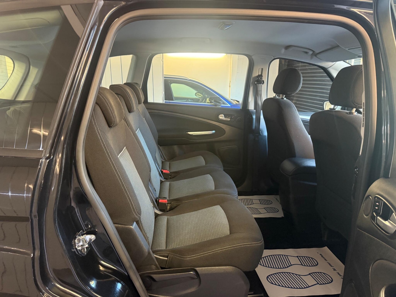 Used Ford S-Max 2013 for sale - 76633308: Photo 10