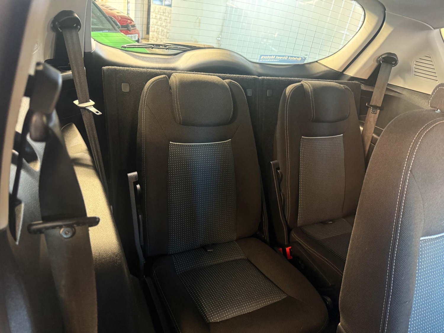 Used Ford S-Max 2013 for sale - 76633308: Photo 11