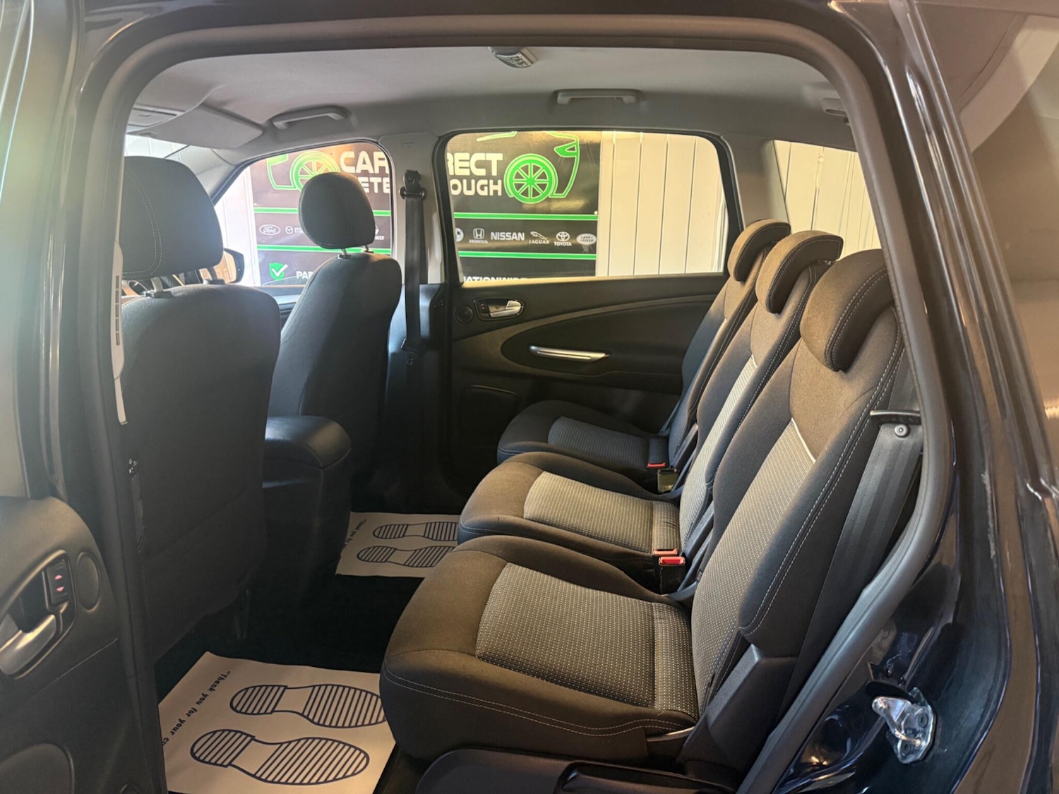 Used Ford S-Max 2013 for sale - 76633308: Photo 14