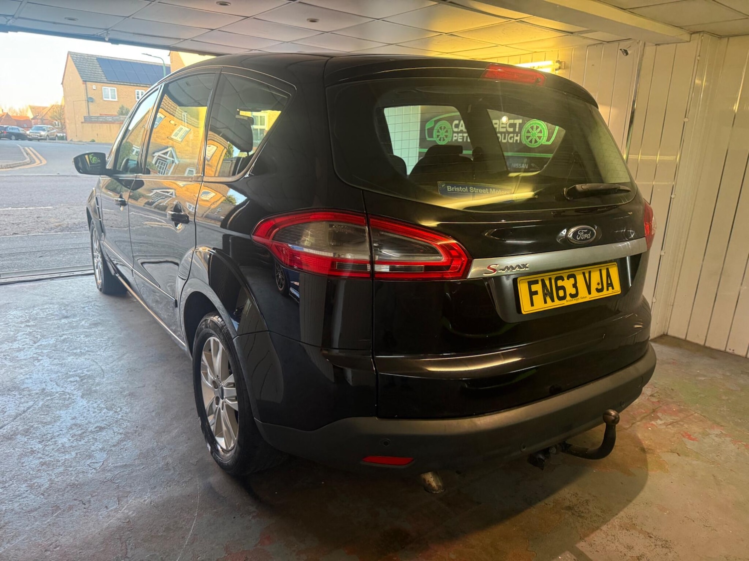 Used Ford S-Max 2013 for sale - 76633308: Photo 6