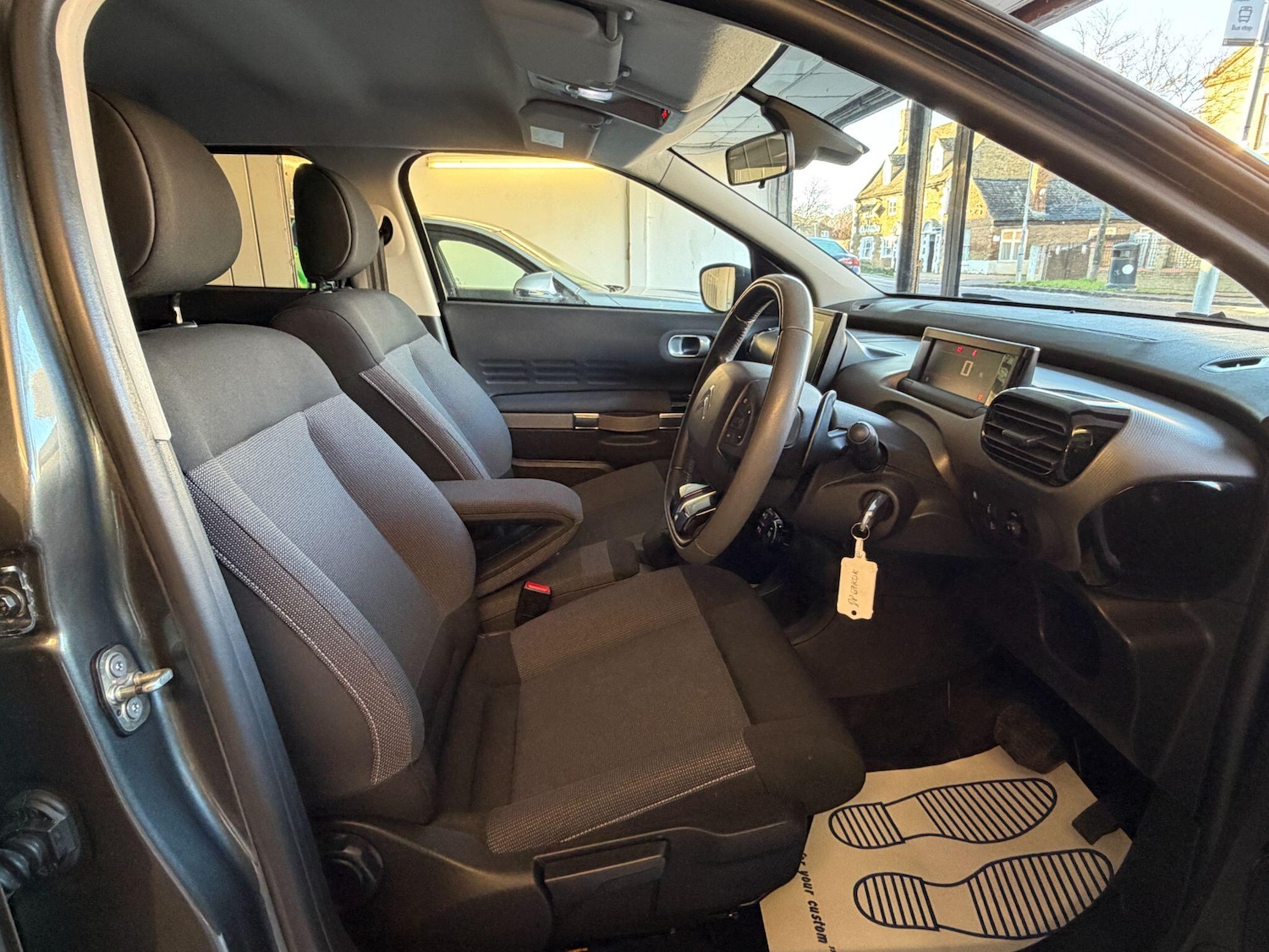 Used Citroen C4 Cactus 2018 for sale - 77081873: Photo 10