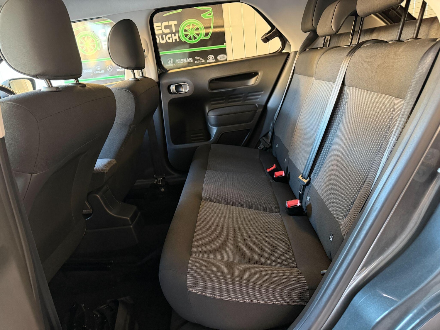 Used Citroen C4 Cactus 2018 for sale - 77081873: Photo 16