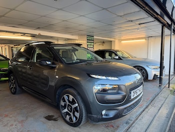 Used Citroen C4 Cactus 2018 for sale - 77081873: Photo
