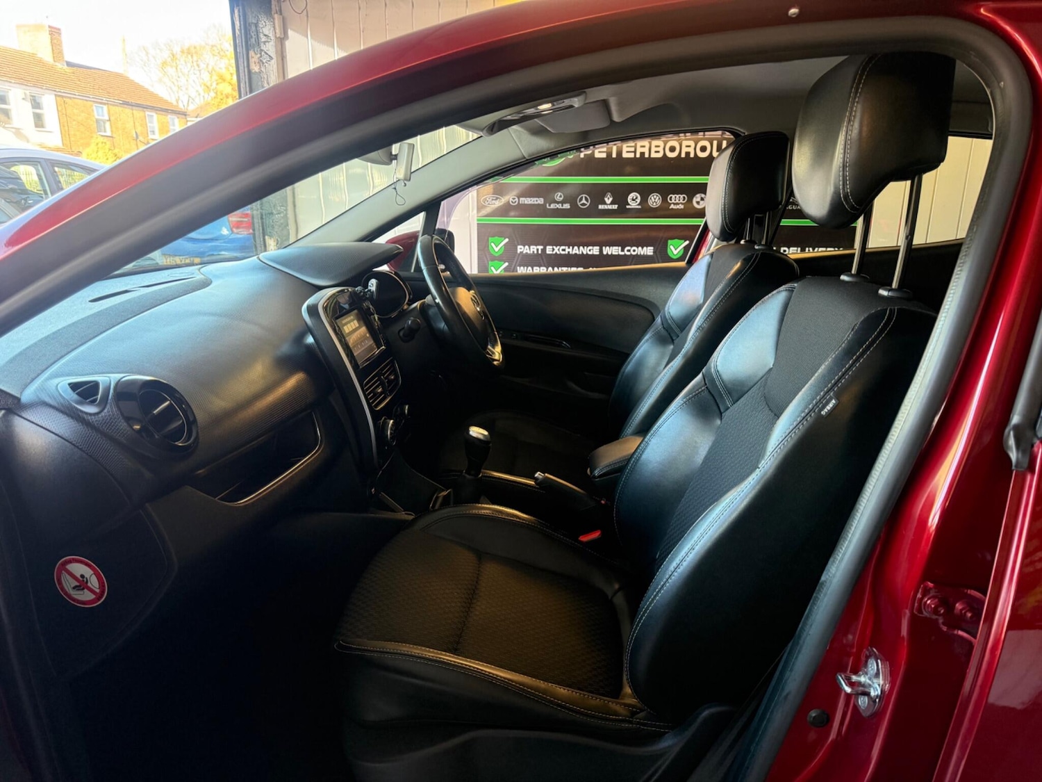 Used Renault Clio 2016 for sale - 77838578: Photo 12