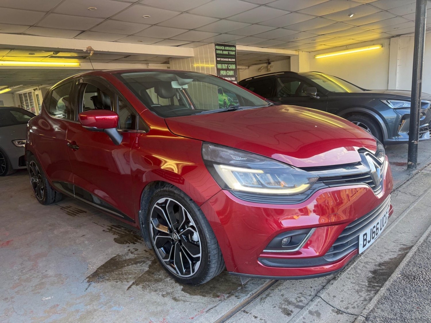 Used Renault Clio 2016 for sale - 77838578: Photo 3