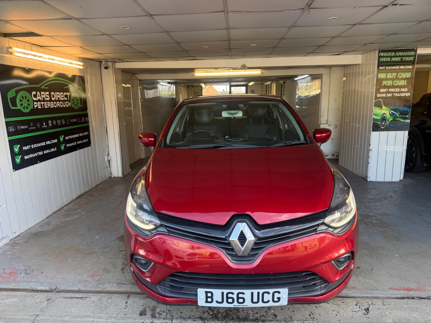 Used Renault Clio 2016 for sale - 77838578: Photo 5