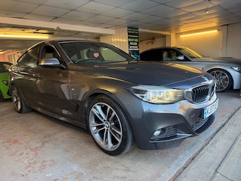Used BMW 3 Series 2017 for sale - 77050010: Photo