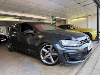 Used Volkswagen Golf 2016 for sale - 78535816: Photo