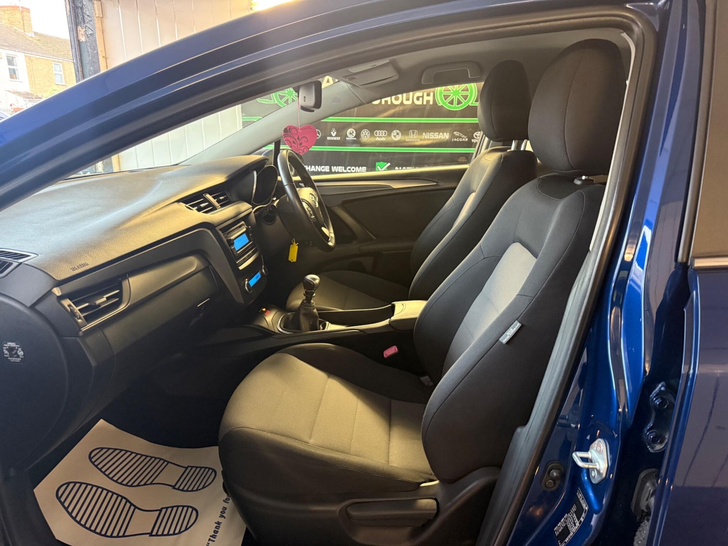 Used Toyota Avensis 2016 for sale - 76485317: Photo 12