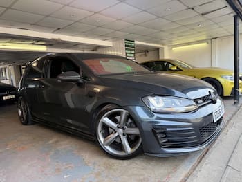 Used Volkswagen Golf 2016 for sale - 79832157: Photo