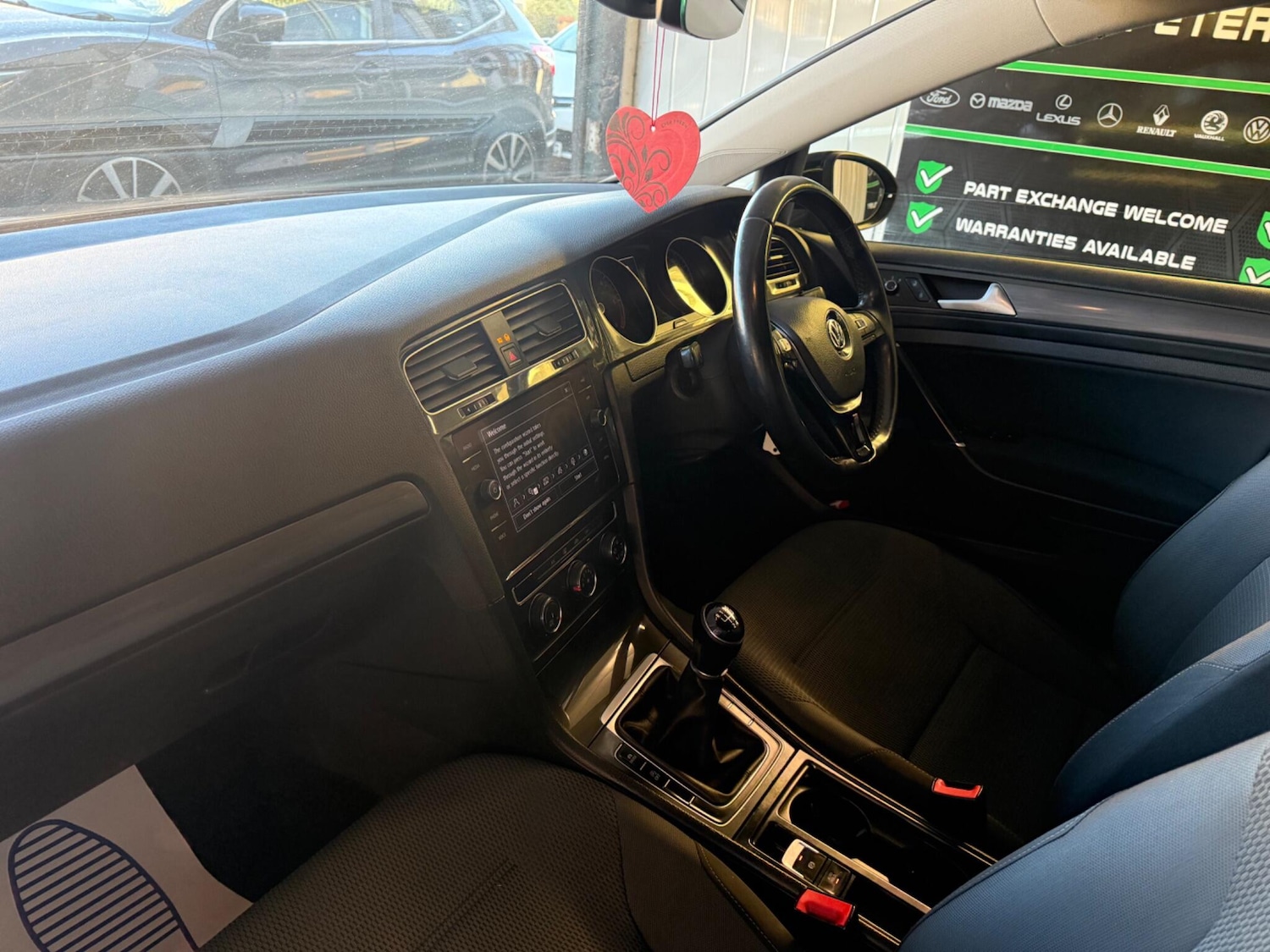 Used Volkswagen Golf 2017 for sale - 76780843: Photo 14