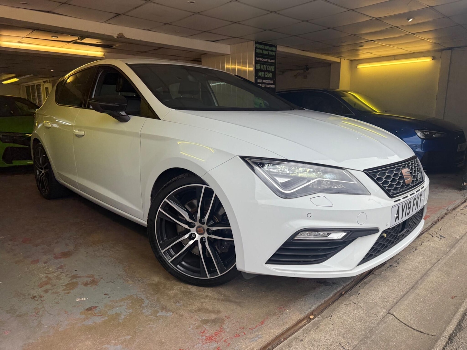 Used SEAT Leon 2019 for sale - 76996154: Photo 1