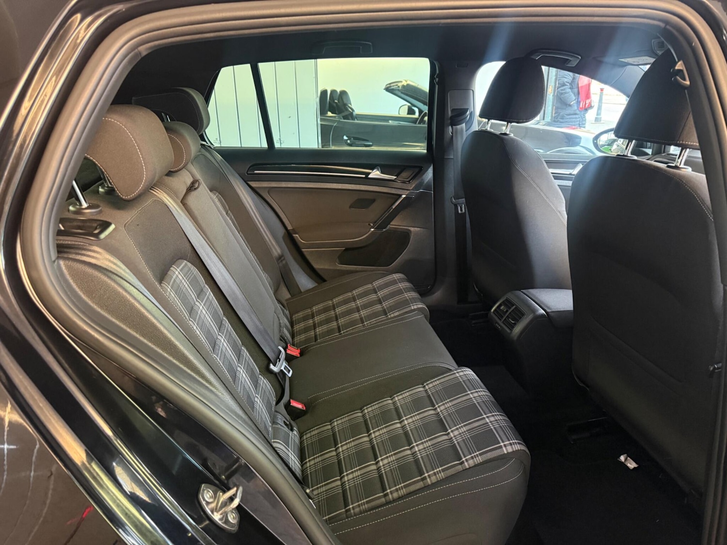 Used Volkswagen Golf 2017 for sale - 77625166: Photo 9