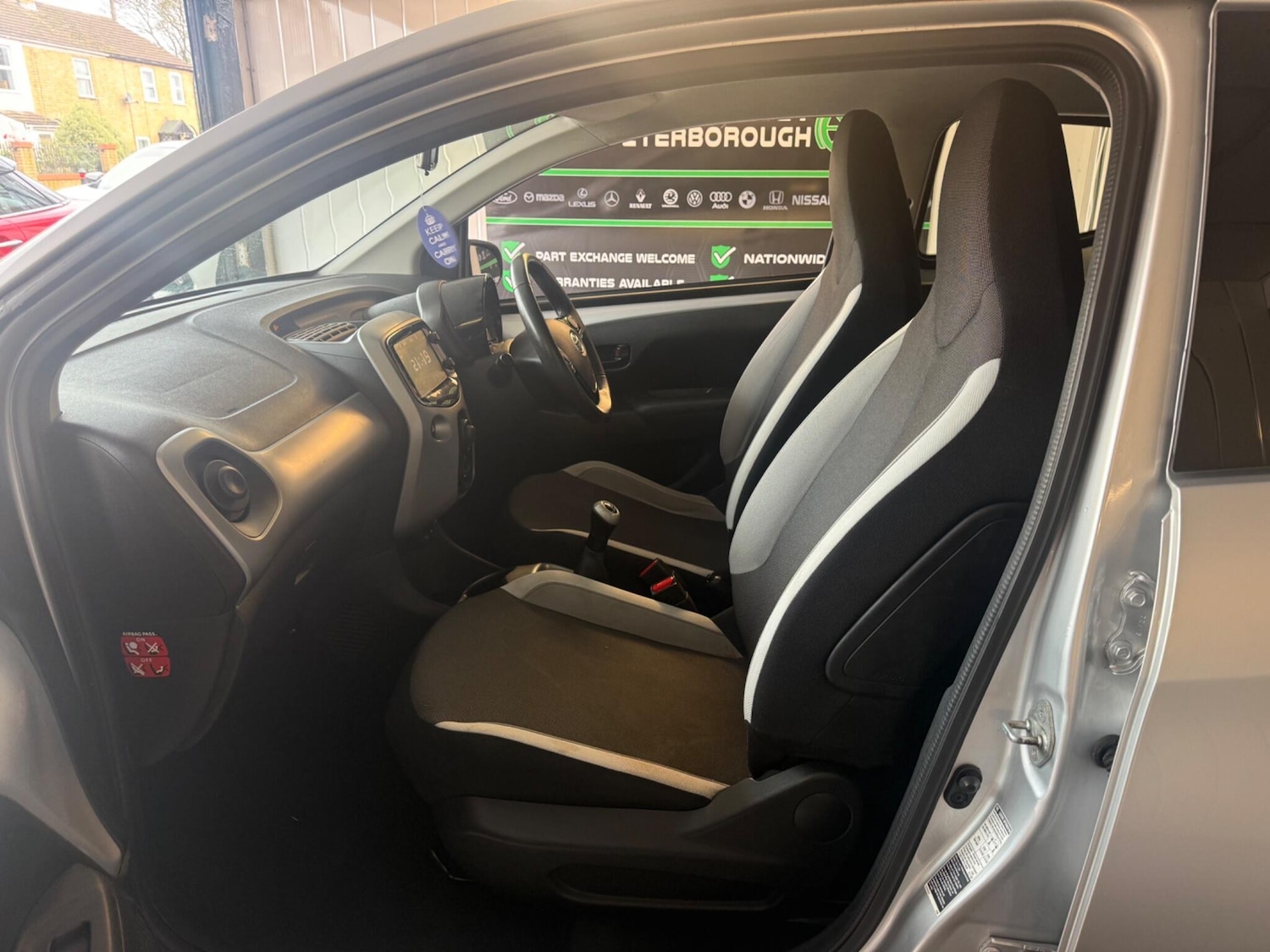 Used Toyota AYGO 2015 for sale - 76728596: Photo 12