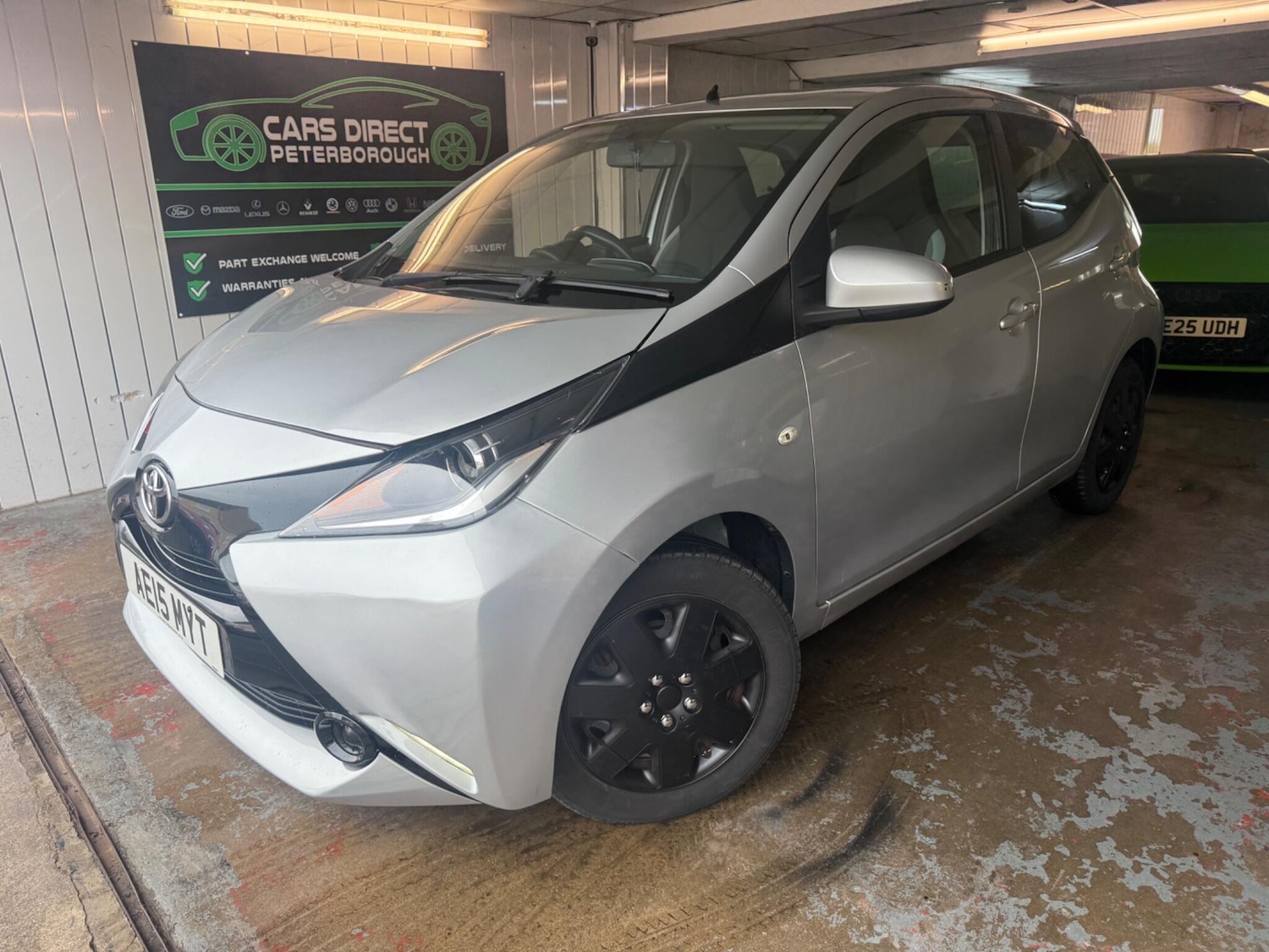 Used Toyota AYGO 2015 for sale - 76728596: Photo 2