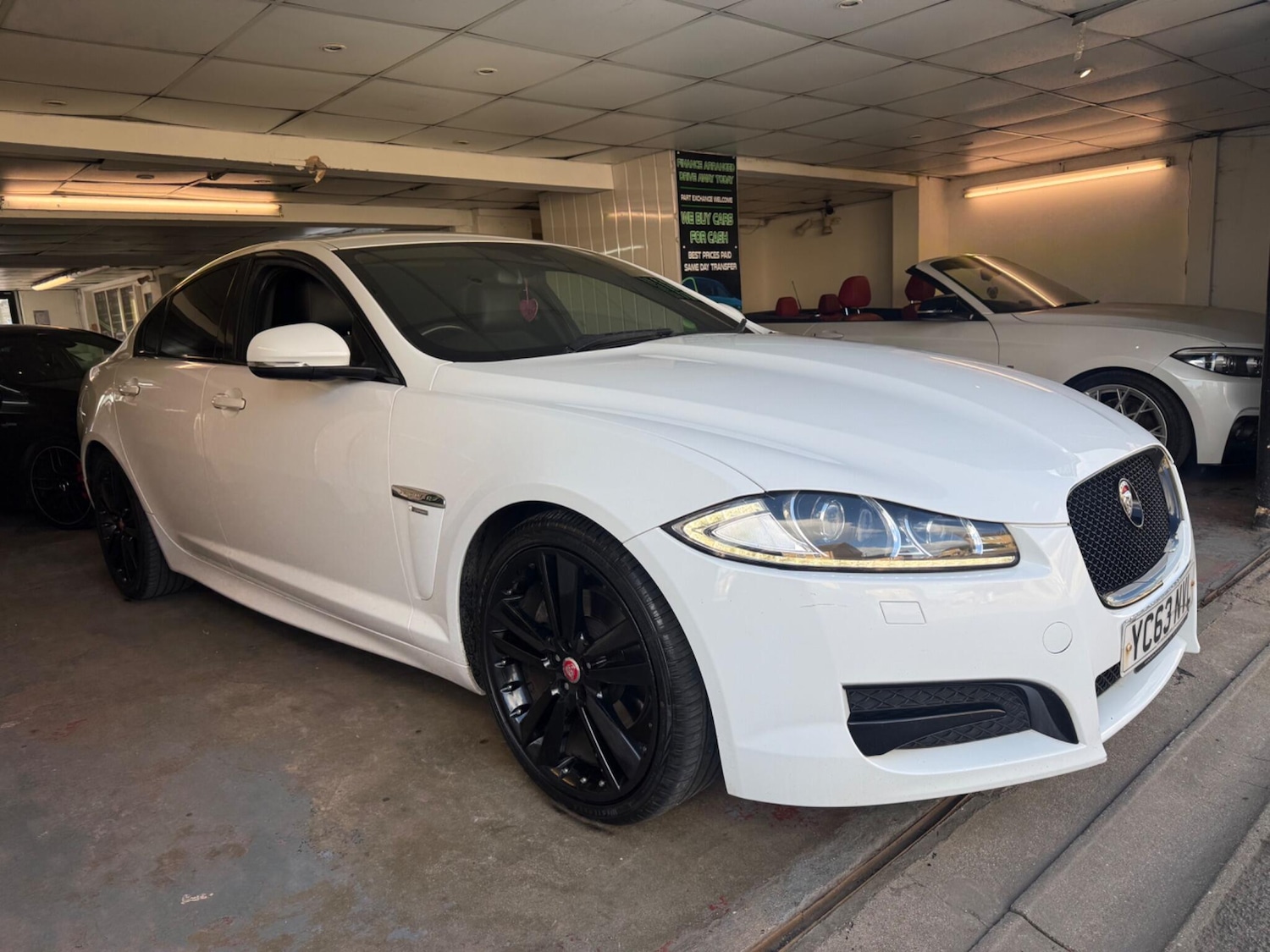 Used Jaguar XF 2013 for sale - 78141360: Photo 3