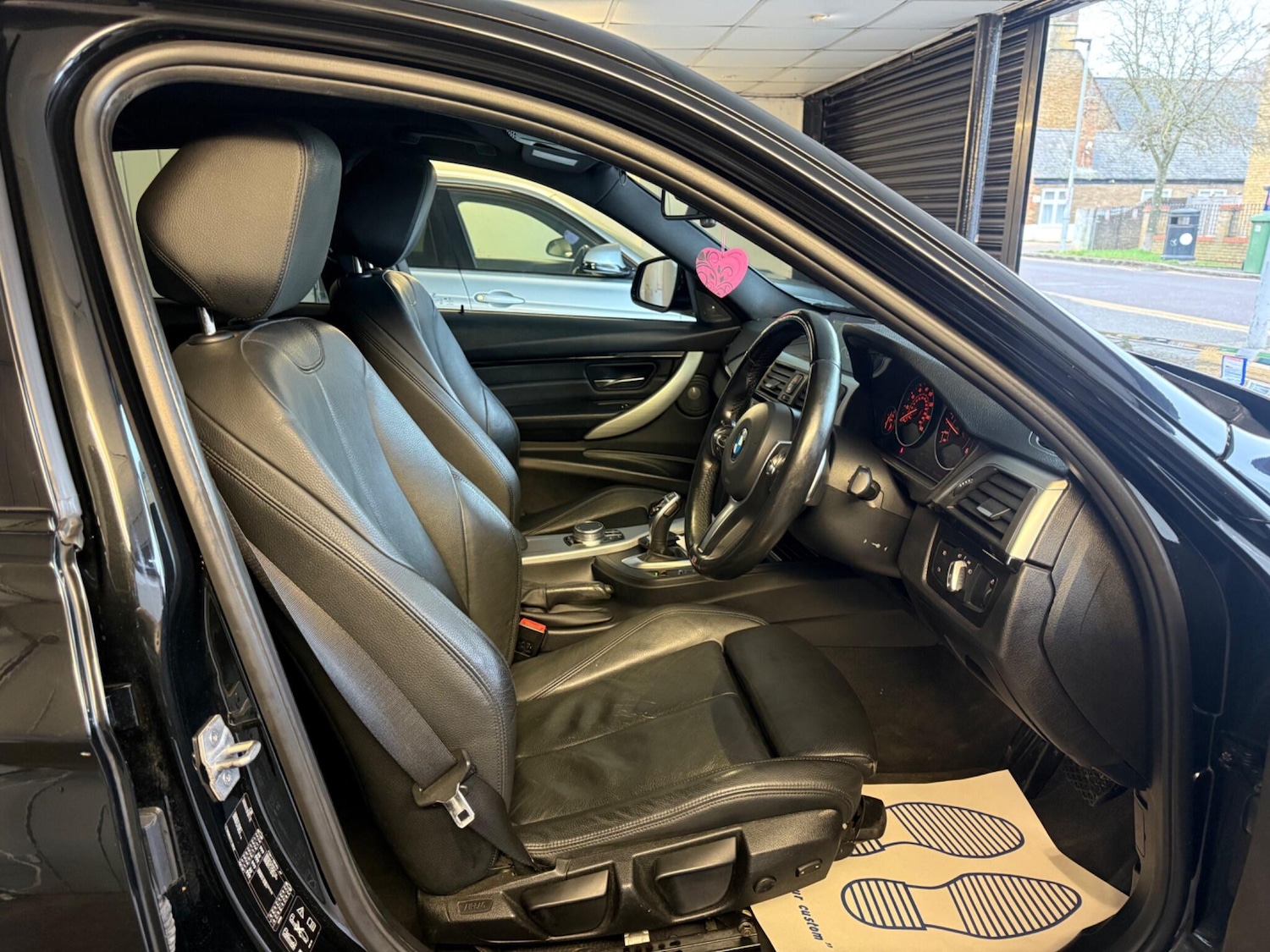 Used BMW 3 Series 2017 for sale - 77376815: Photo 9