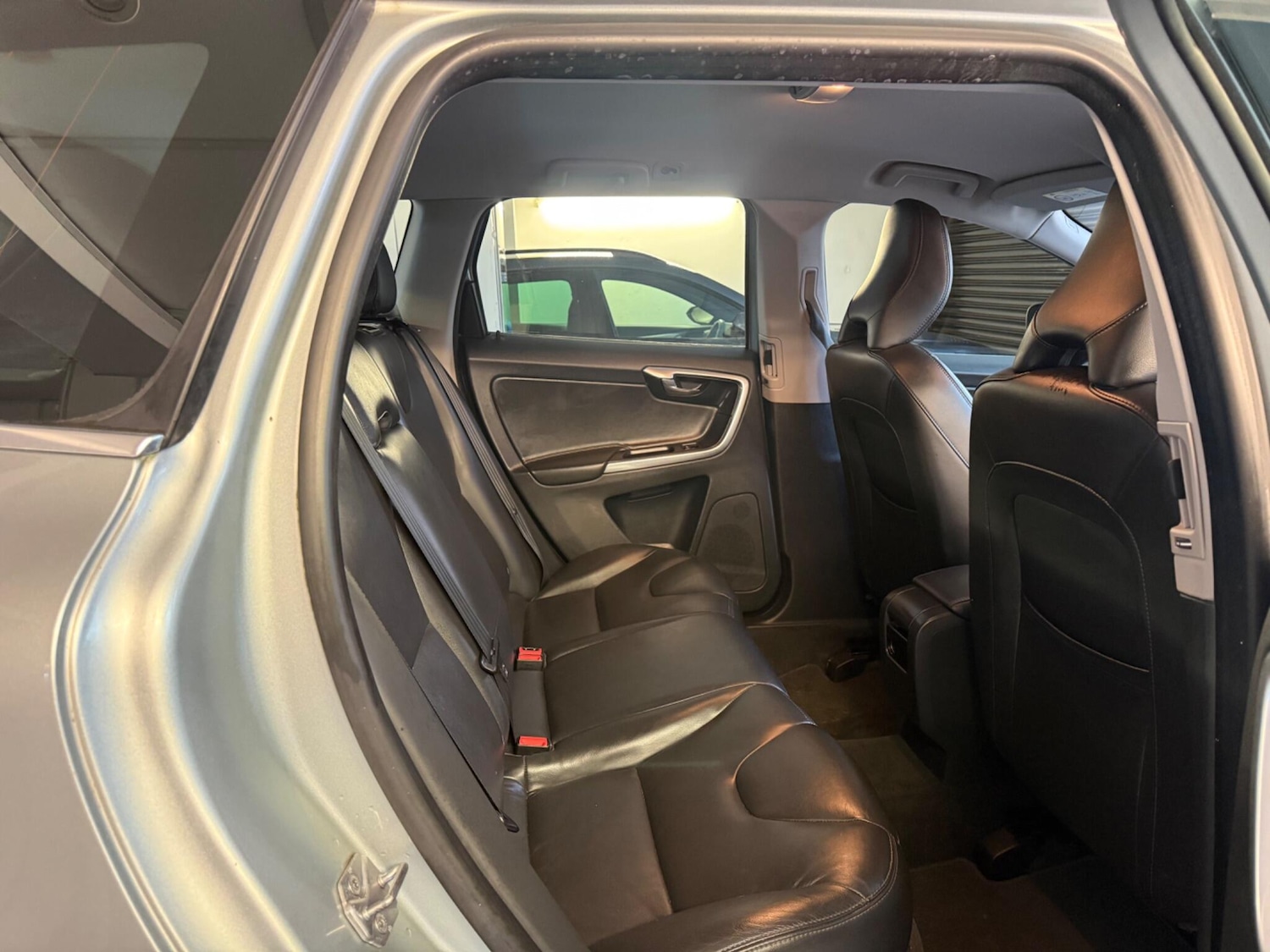 Used Volvo XC60 2017 for sale - 77646917: Photo 10