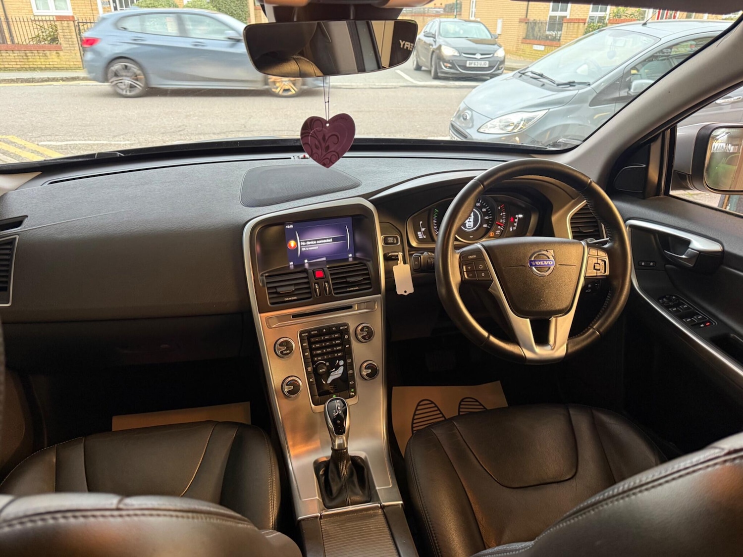 Used Volvo XC60 2017 for sale - 77646917: Photo 12