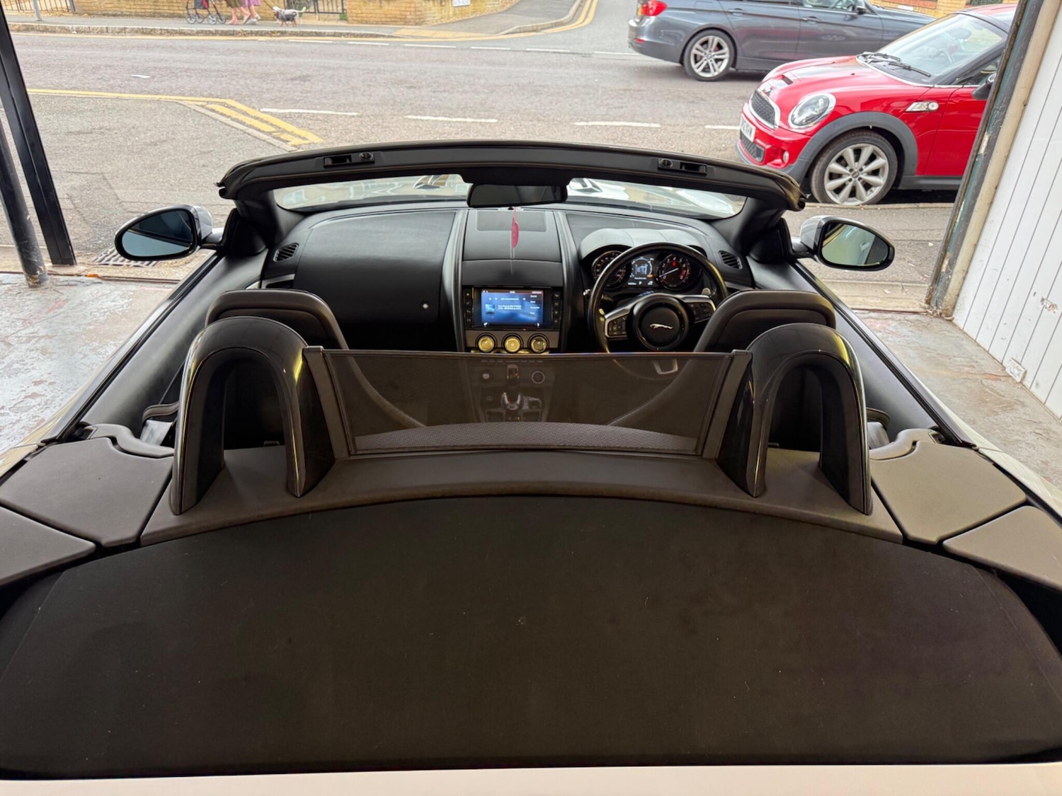 Used Jaguar F-Type 2017 for sale - 76989273: Photo 11