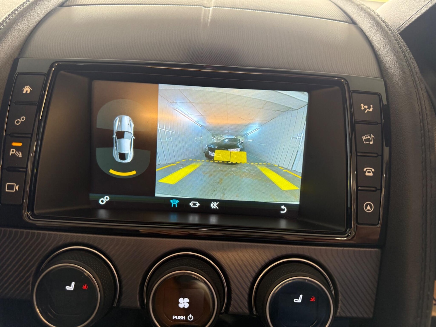 Used Jaguar F-Type 2017 for sale - 76989273: Photo 14