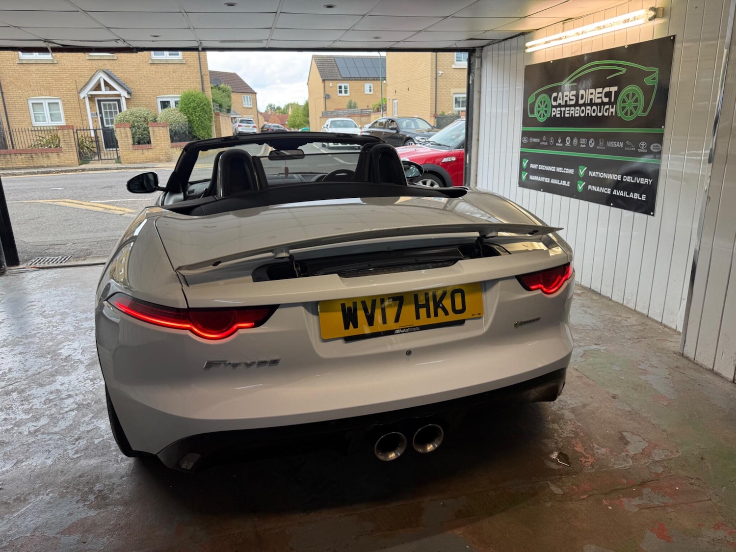 Used Jaguar F-Type 2017 for sale - 76989273: Photo 8