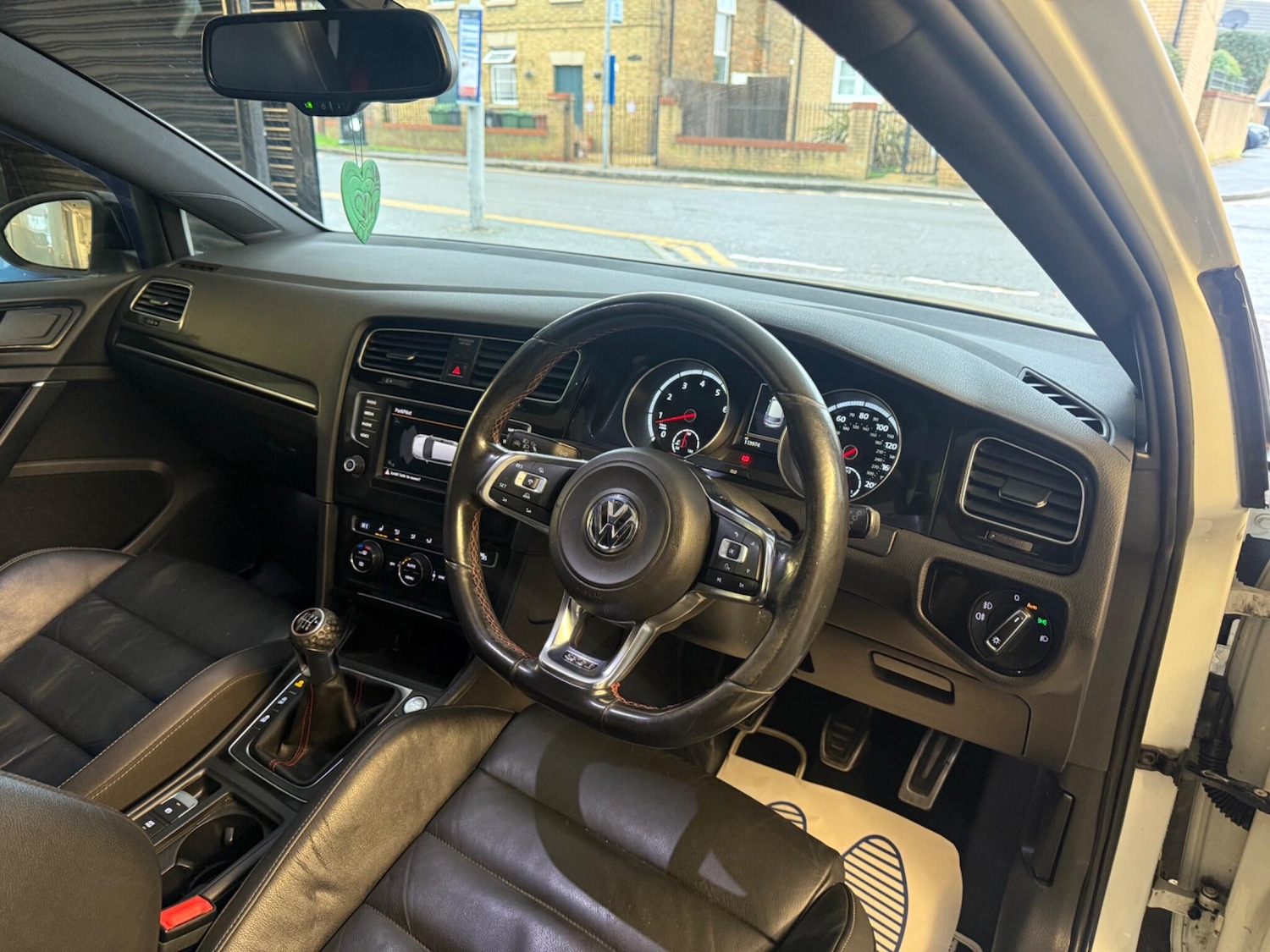 Used Volkswagen Golf 2016 for sale - 76522147: Photo 11