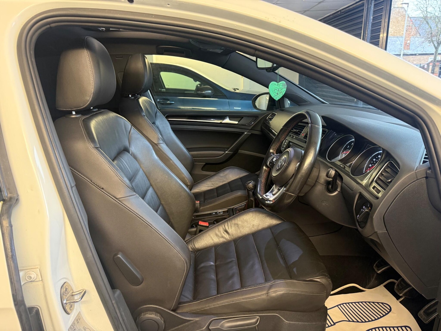 Used Volkswagen Golf 2016 for sale - 76522147: Photo 9