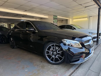 Used Mercedes-Benz C Class 2018 for sale - 78999918: Photo