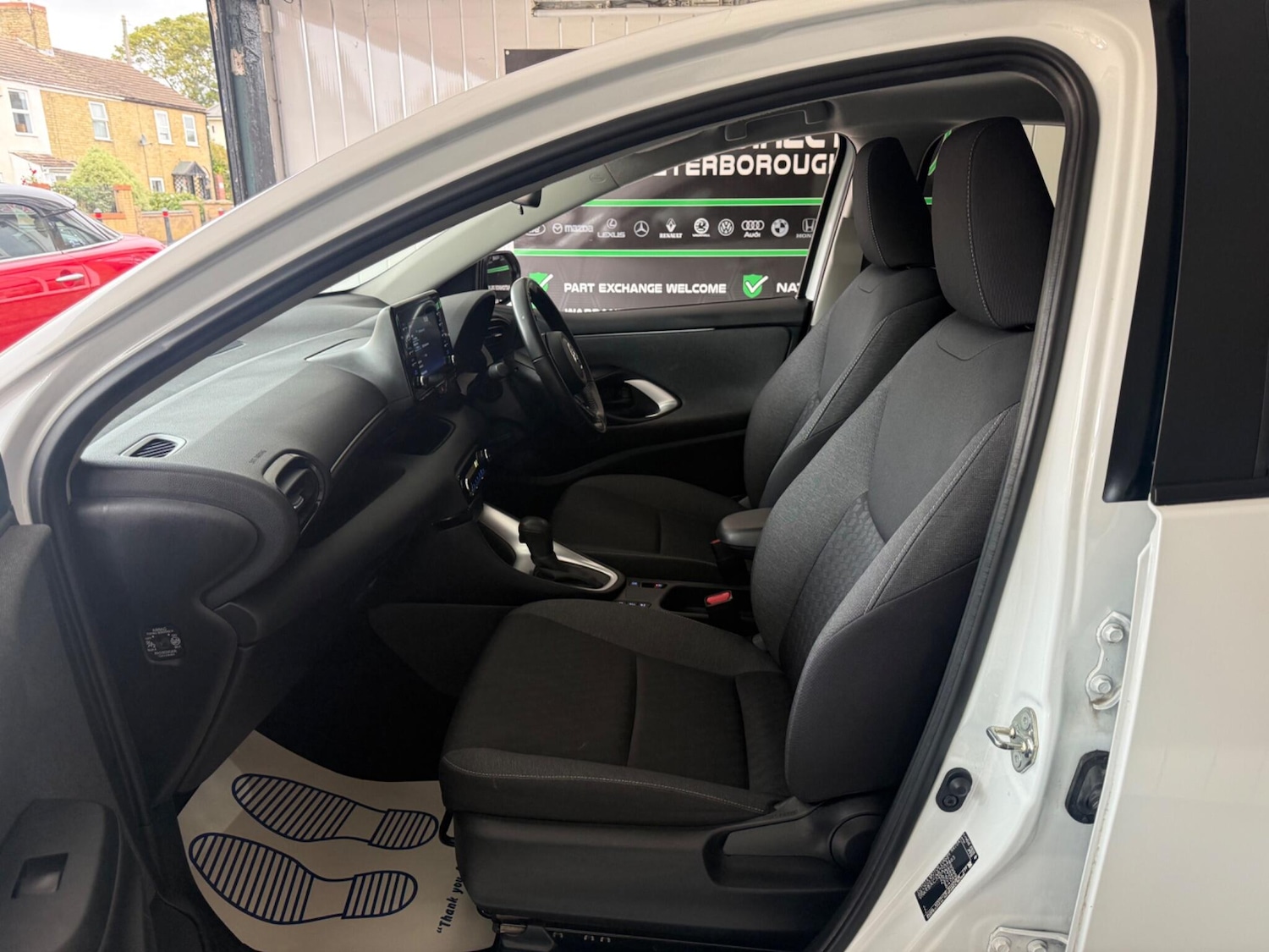 Used Toyota Yaris 2022 for sale - 76995350: Photo 13