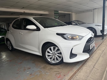 Used Toyota Yaris 2022 for sale - 76995350: Photo