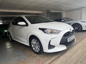 Used Toyota Yaris 2022 for sale - 76995350: Photo