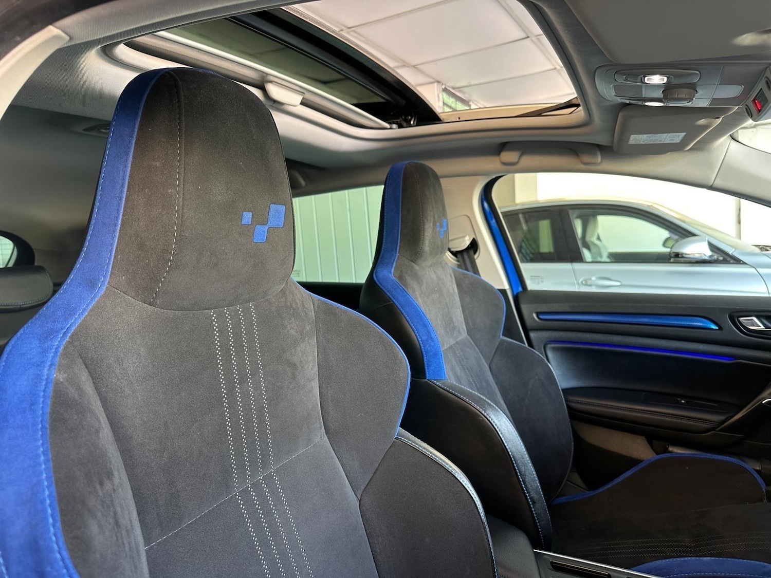 Used Renault Megane 2018 for sale - 76108405: Photo 11