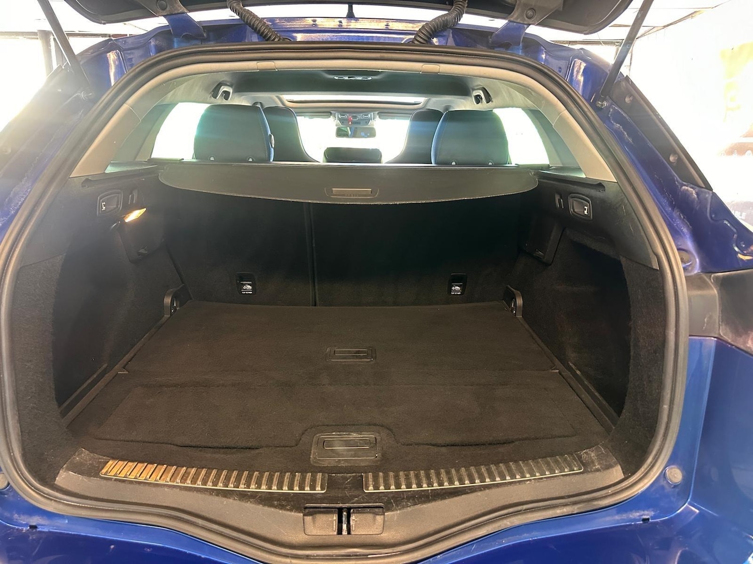 Used Renault Megane 2018 for sale - 76108405: Photo 16