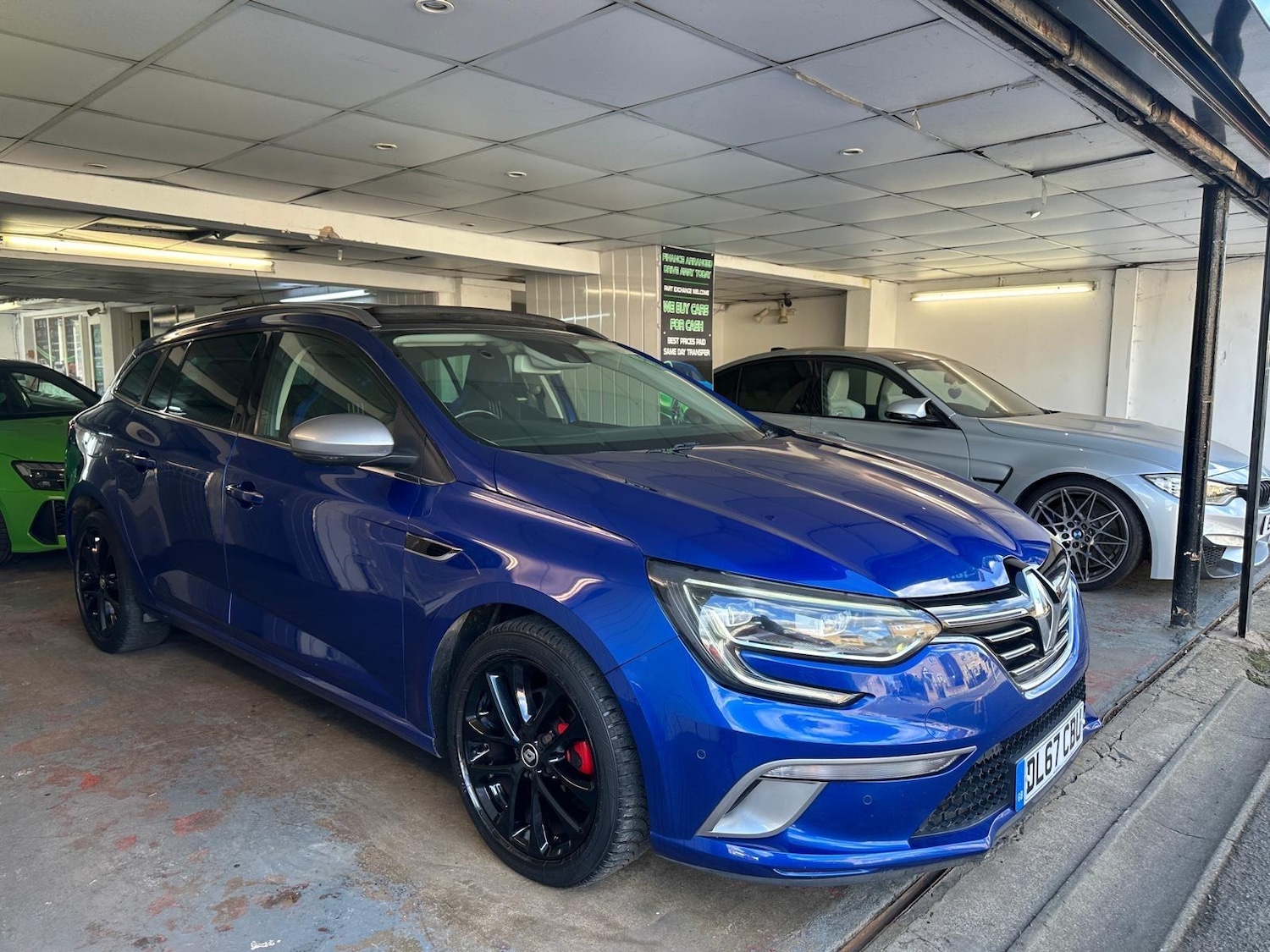 Used Renault Megane 2018 for sale - 76108405: Photo 3