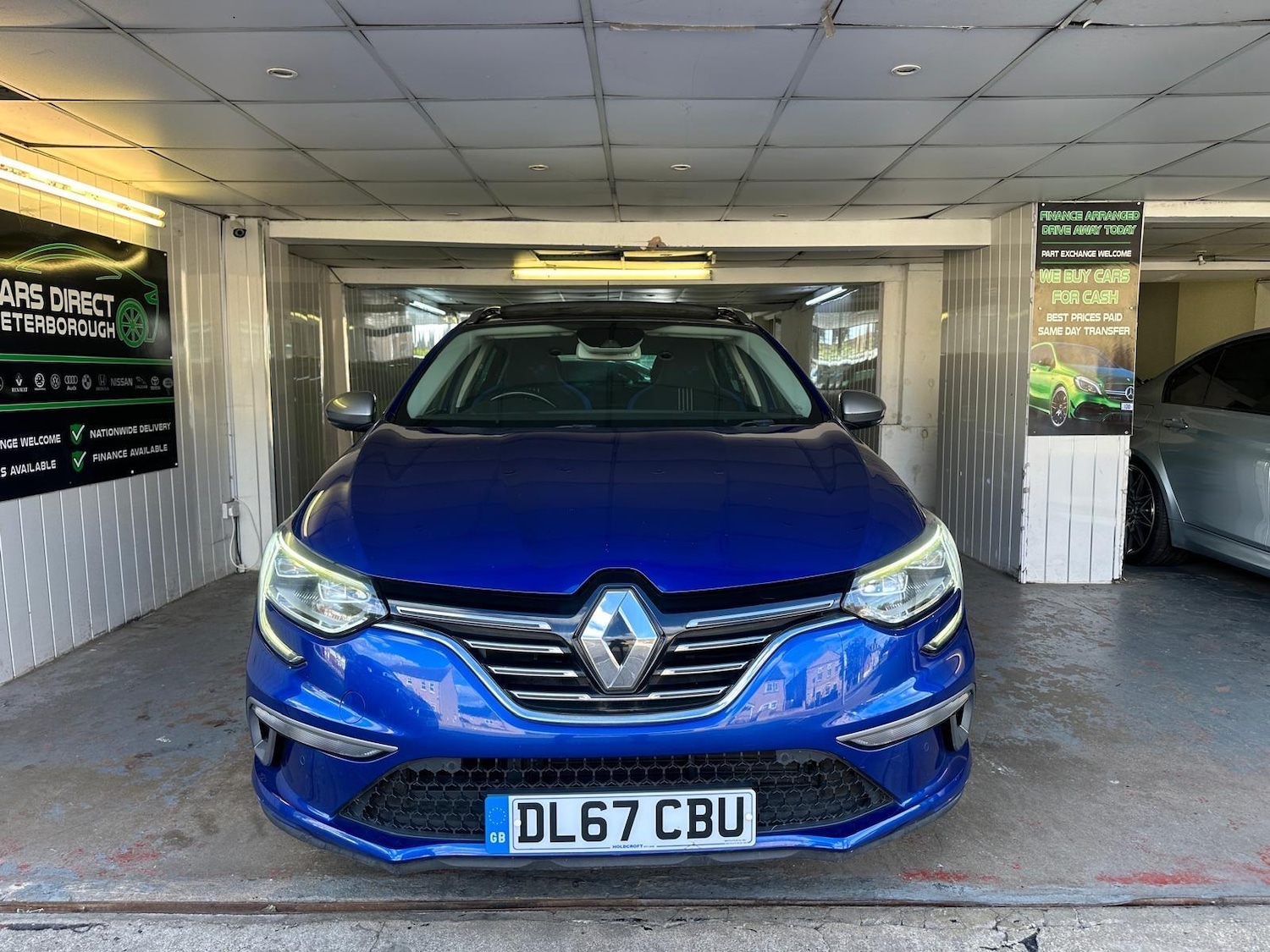 Used Renault Megane 2018 for sale - 76108405: Photo 4
