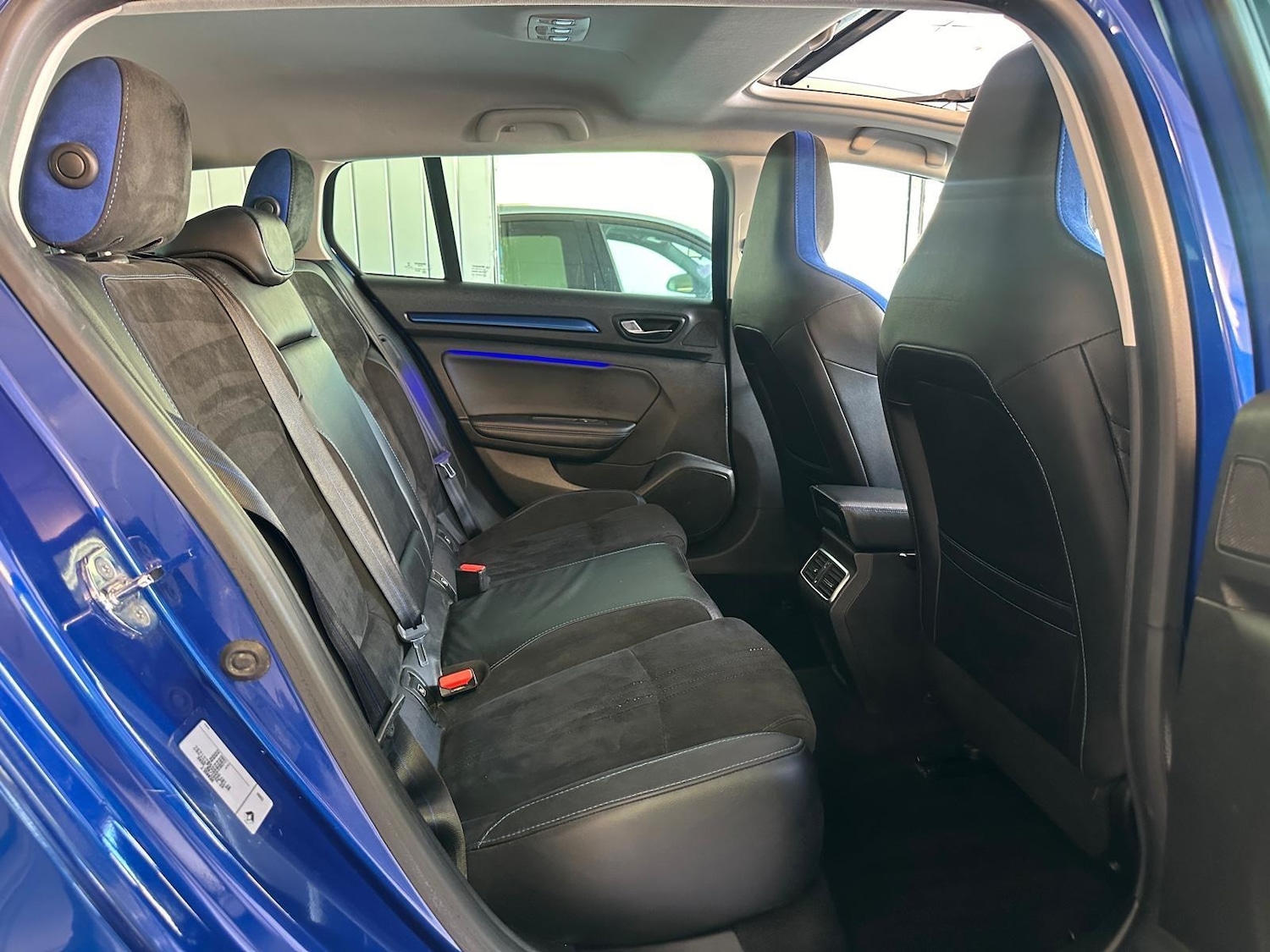 Used Renault Megane 2018 for sale - 76108405: Photo 9