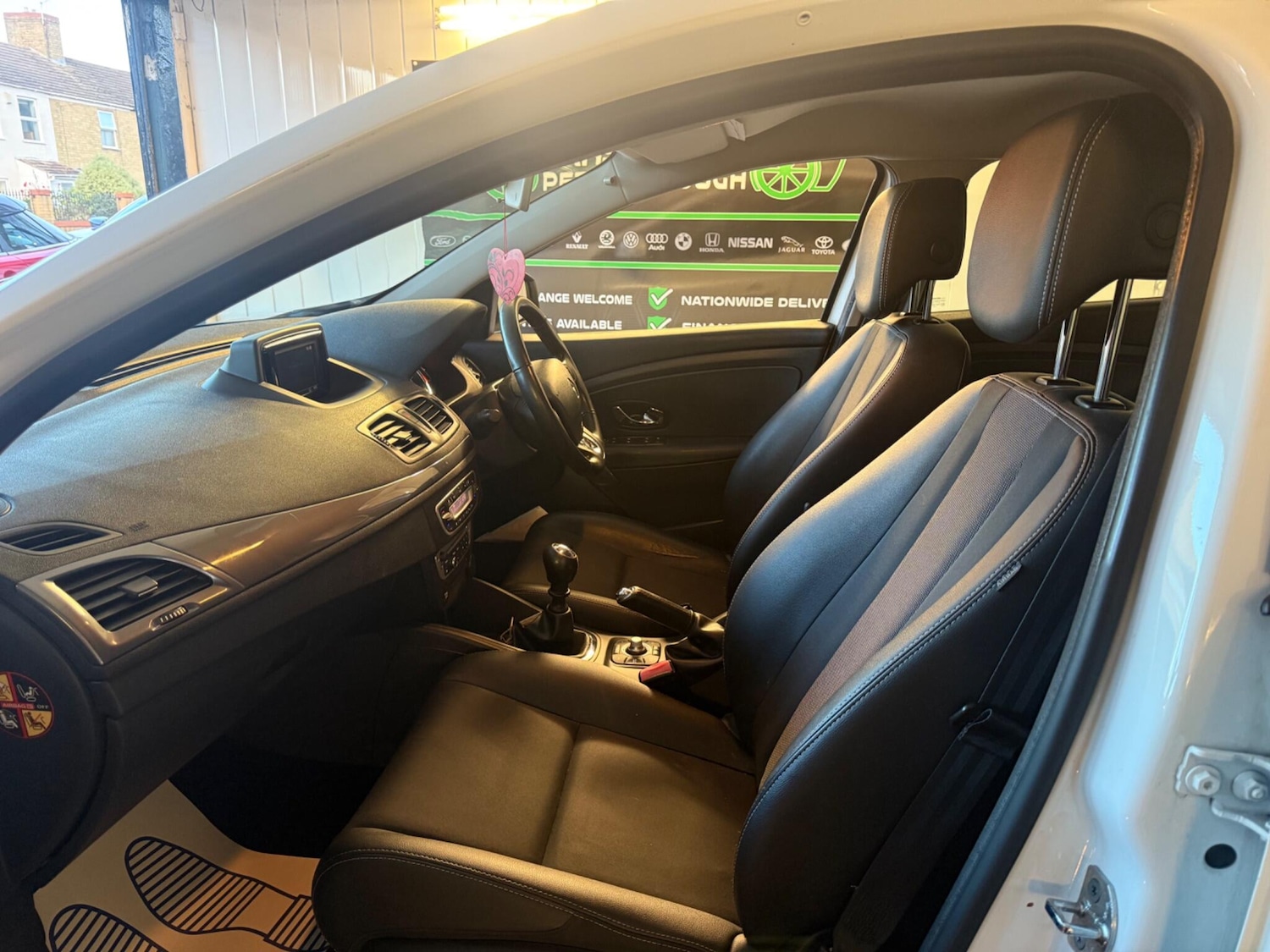 Used Renault Megane 2015 for sale - 76996297: Photo 12