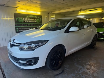 Used Renault Megane 2015 for sale - 76996297: Photo