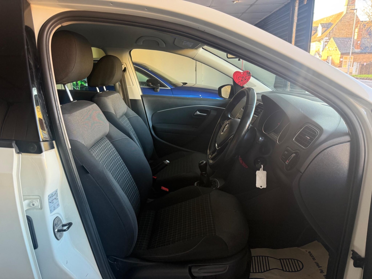 Used Volkswagen Polo 2016 for sale - 76484788: Photo 9