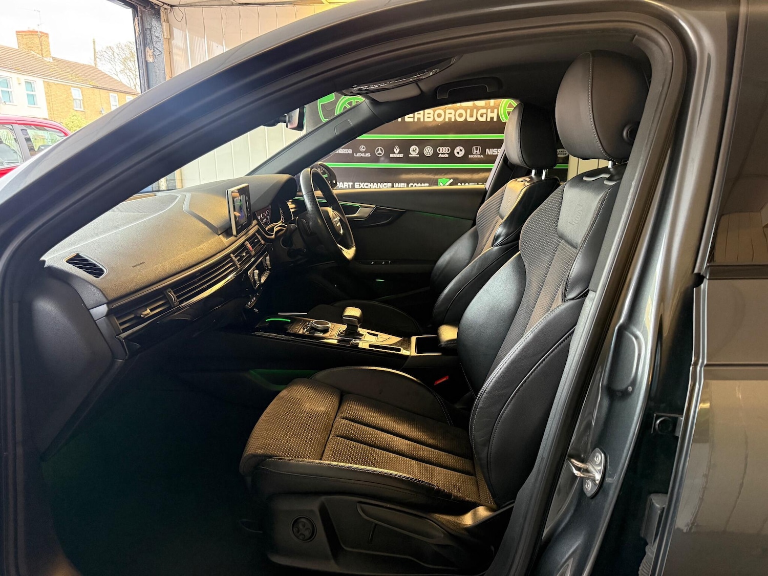 Used Audi A4 2018 for sale - 77040704: Photo 14