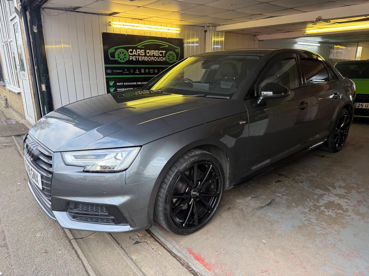 Used Audi A4 2018 for sale - 77040704: Photo 4
